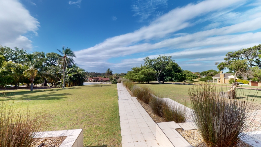 6 Bedroom Property for Sale in Walmer Heights Eastern Cape